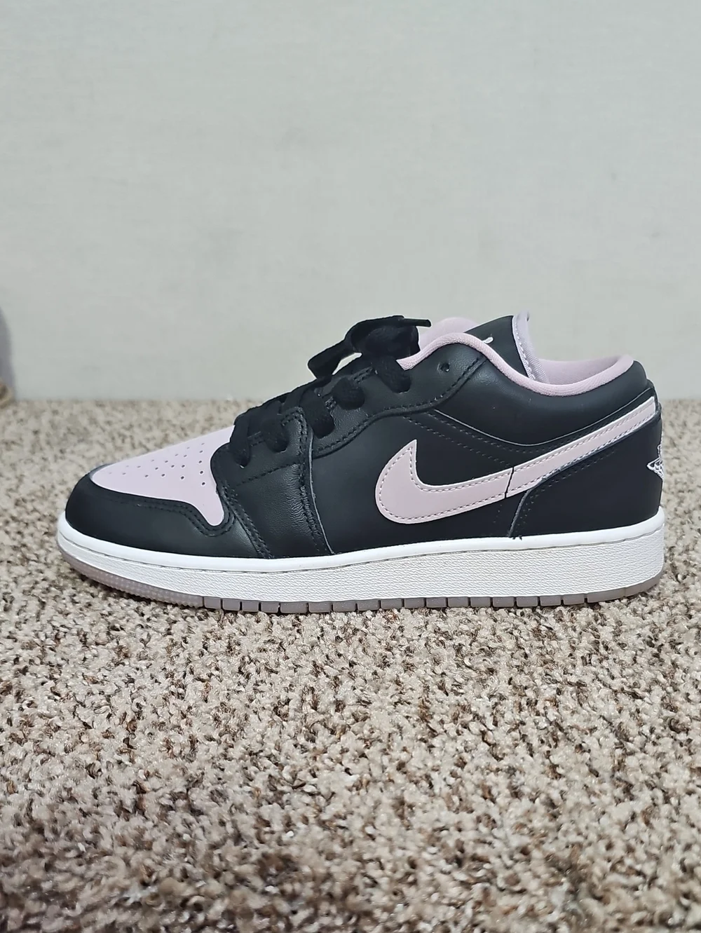 NIKE AIR JORDAN 1 LOW SE YOUTH SNEAKERS BFPM-07-050